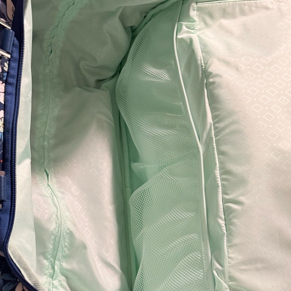 Vera Bradley Travel Bag - Picture 5 of 6